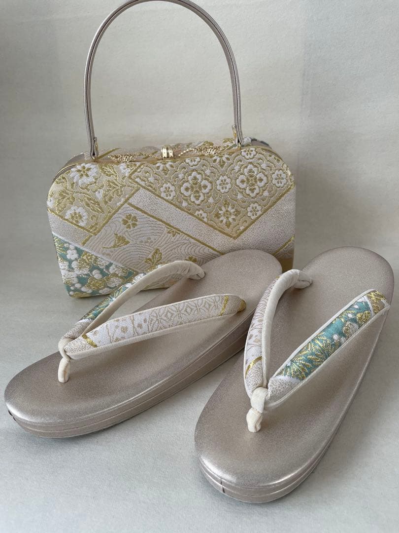 美品　和装用バッグと草履のセット　着物