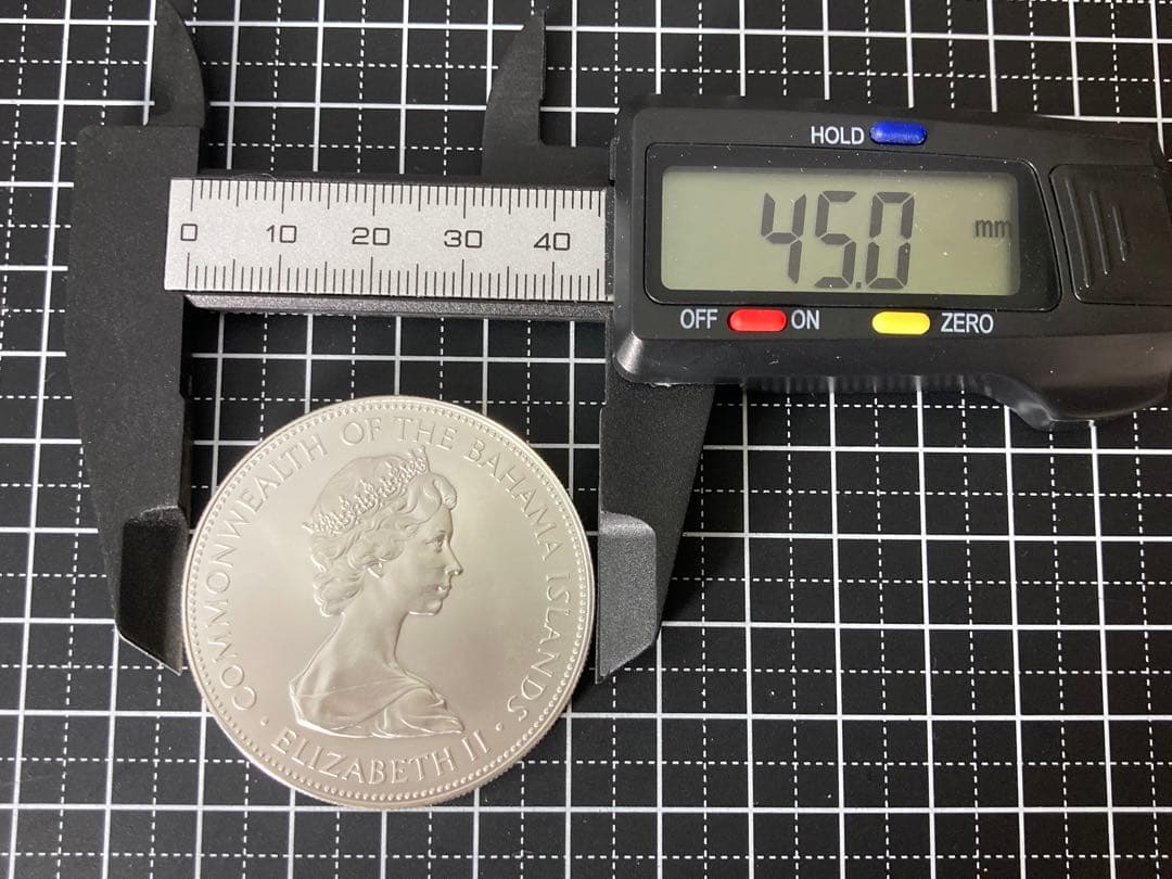 【バハマ】エリザベス 5ドル超大型銀貨(1973年)