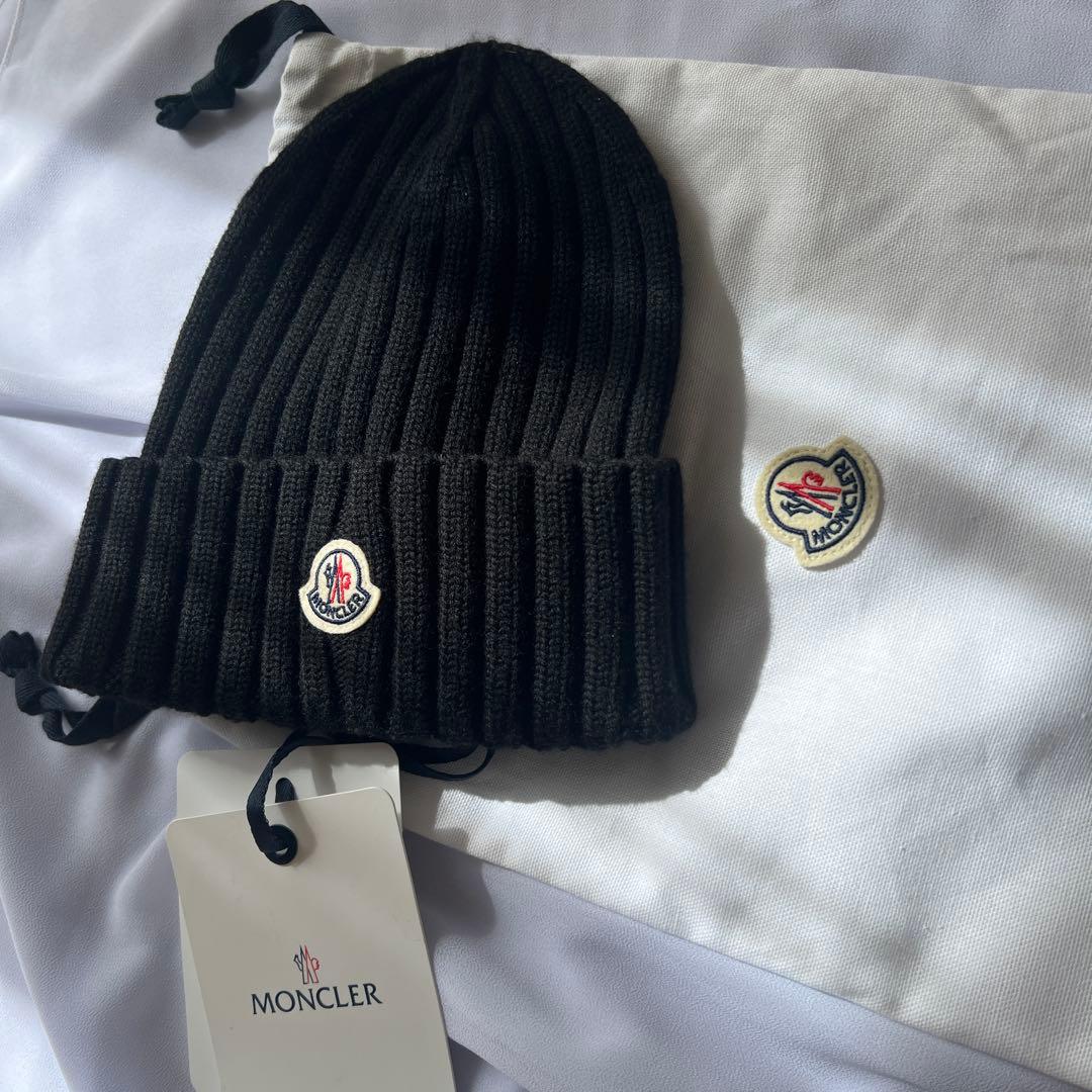 モンクレール　ニット帽　ビーニー　黒　新品