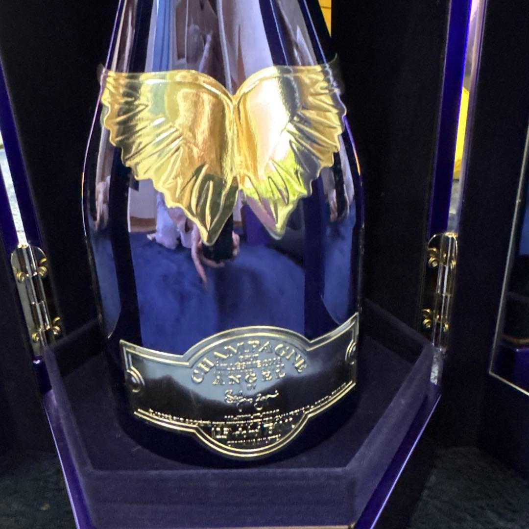 ANGEL CHAMPAGNE 攻殻機動隊笑い男コラボ