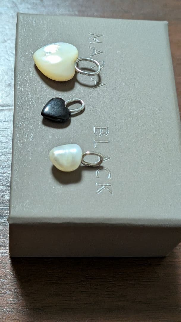 MAYA BLACK チャーム 3個セット