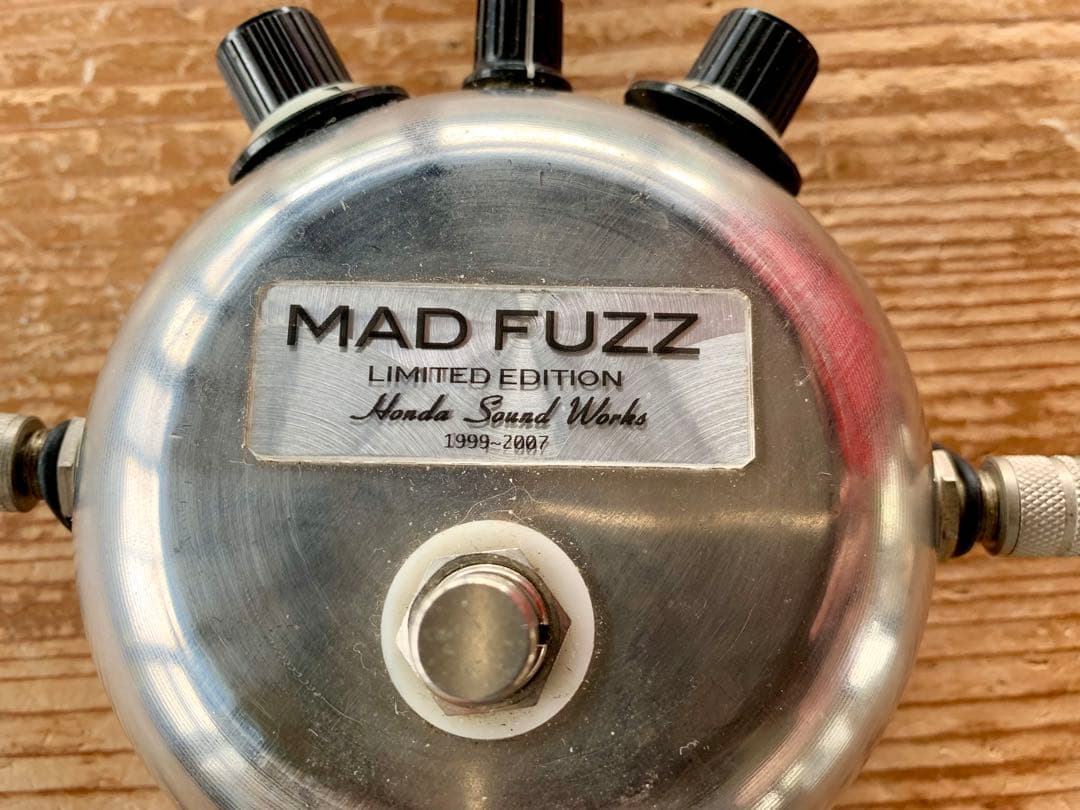 MAD FUZZ 限定版 エフェクター