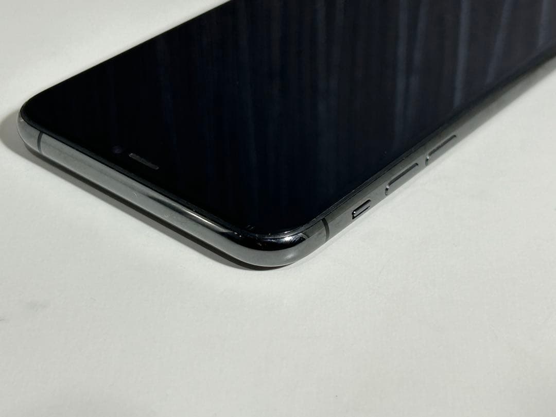 Apple iPhone 11 Pro max 64GBスペースグレー