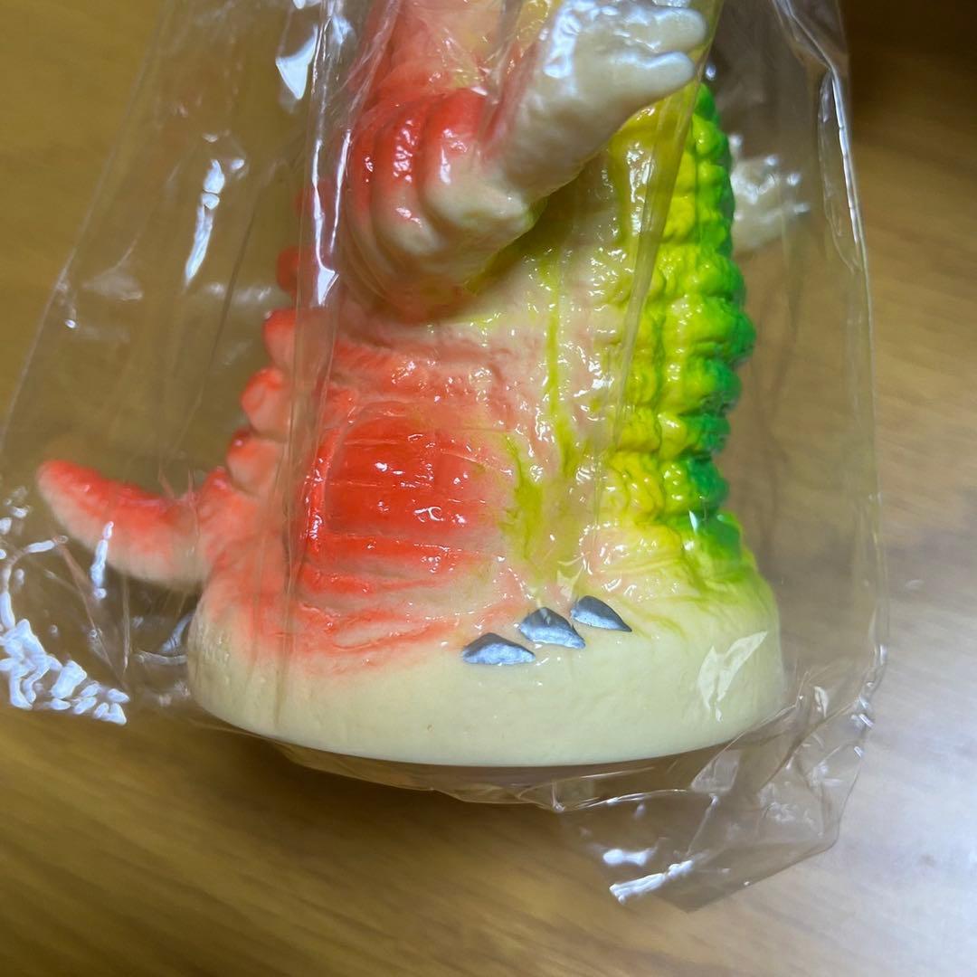 ウルトラマン 怪獣 レッドキング m1号 貯金箱 ソフビ 5420