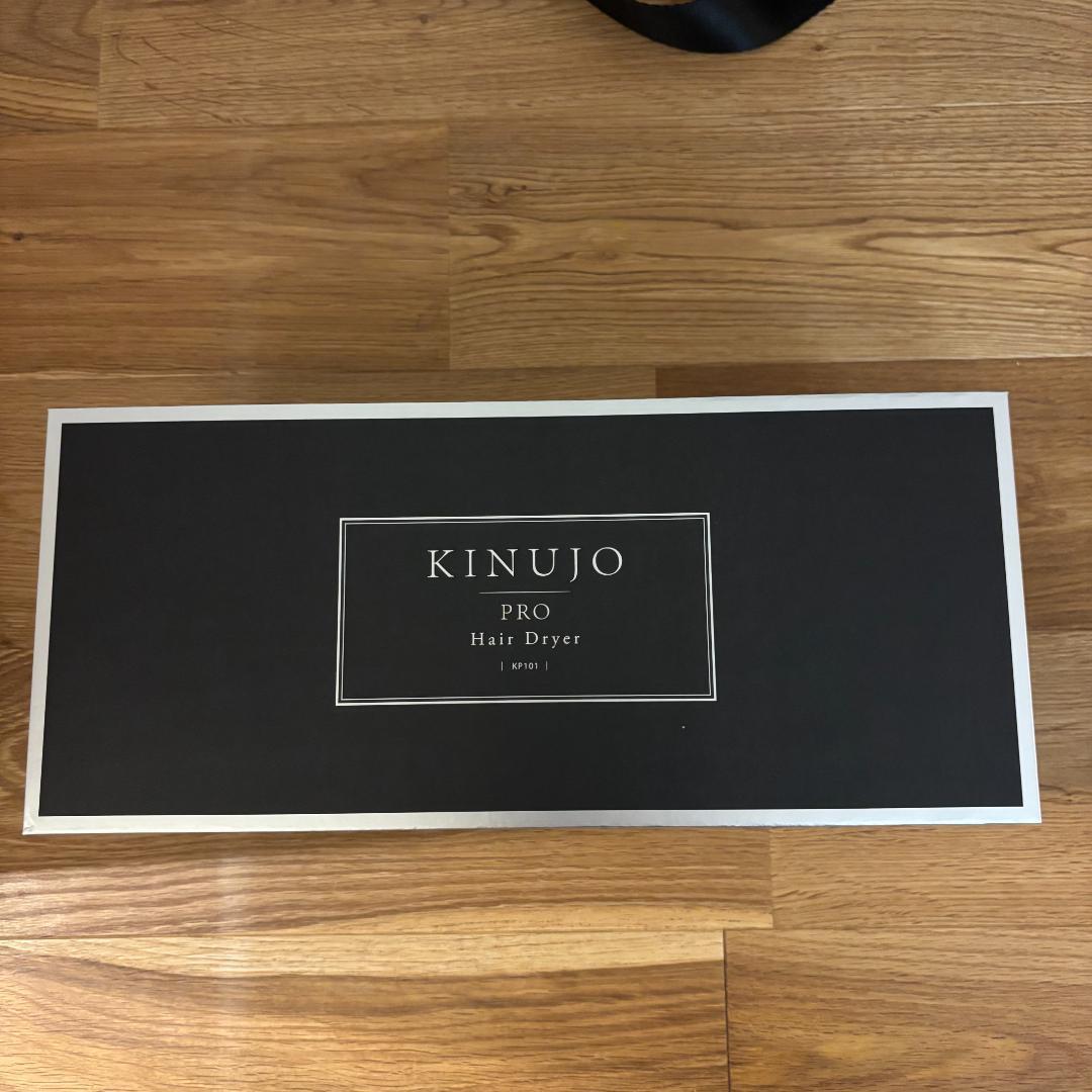【新品】 絹女 KINUJO PRO　ヘアドライヤー KP101