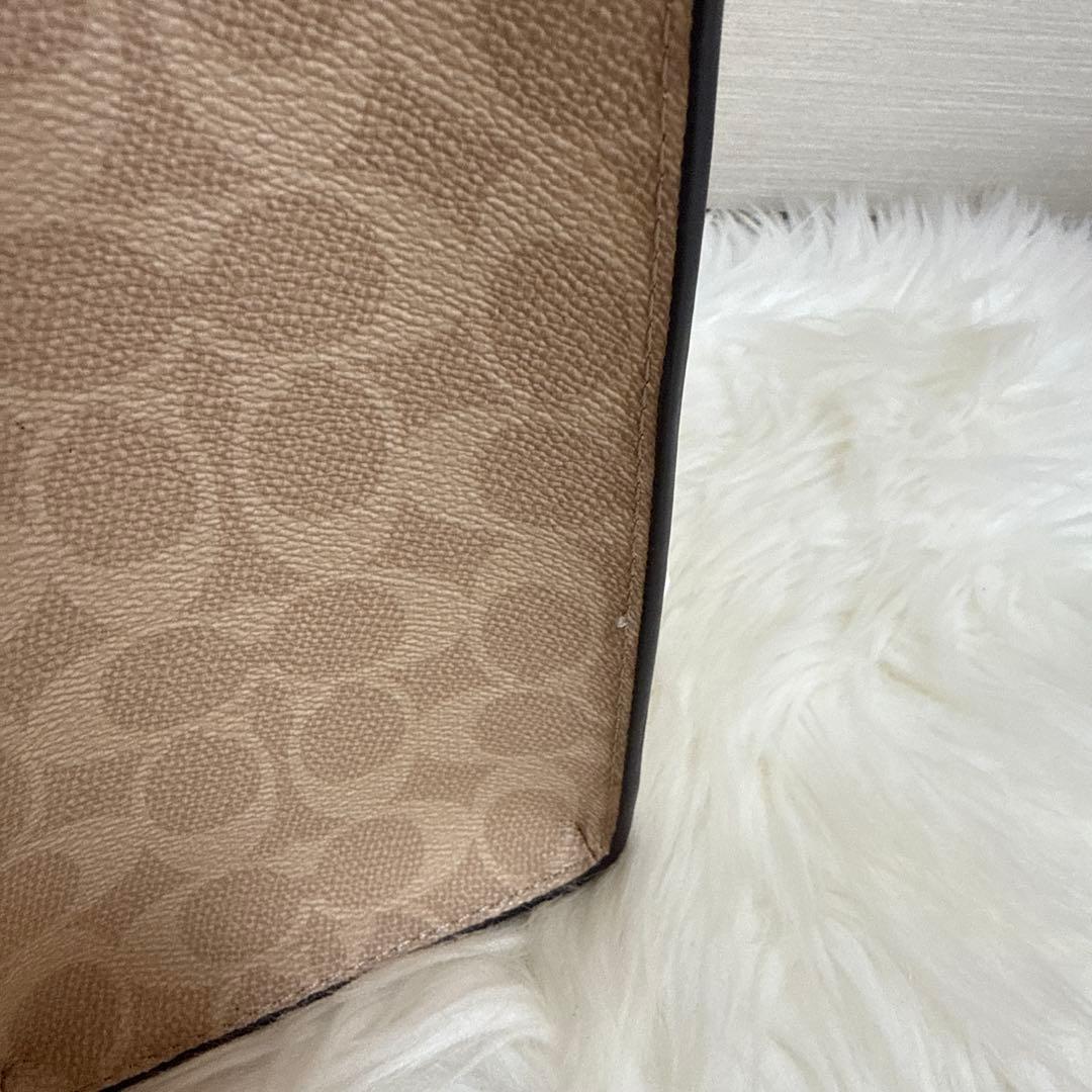 COACH ベージュ レザーショルダーバッグアウトレット