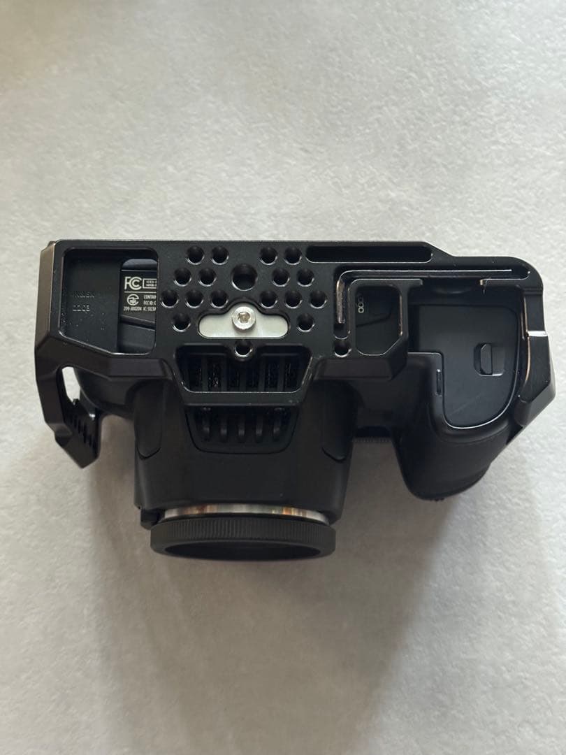 Blackmagic 6K ビデオカメラ 本体 SmallRigケージ付き