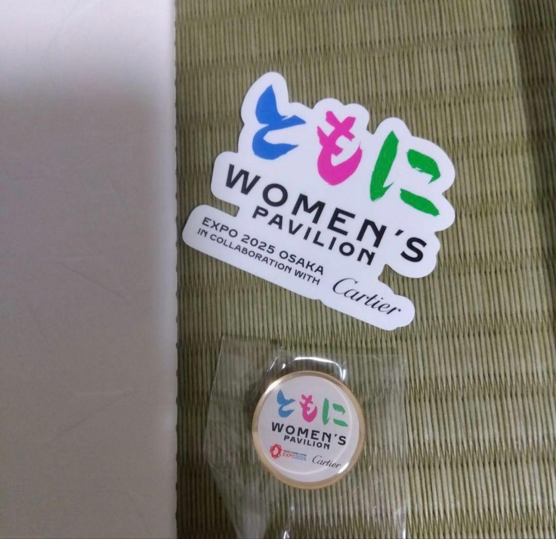 万博　ウィメンズ　パピリオン　配布品ノベルティCartier ピンバッジ