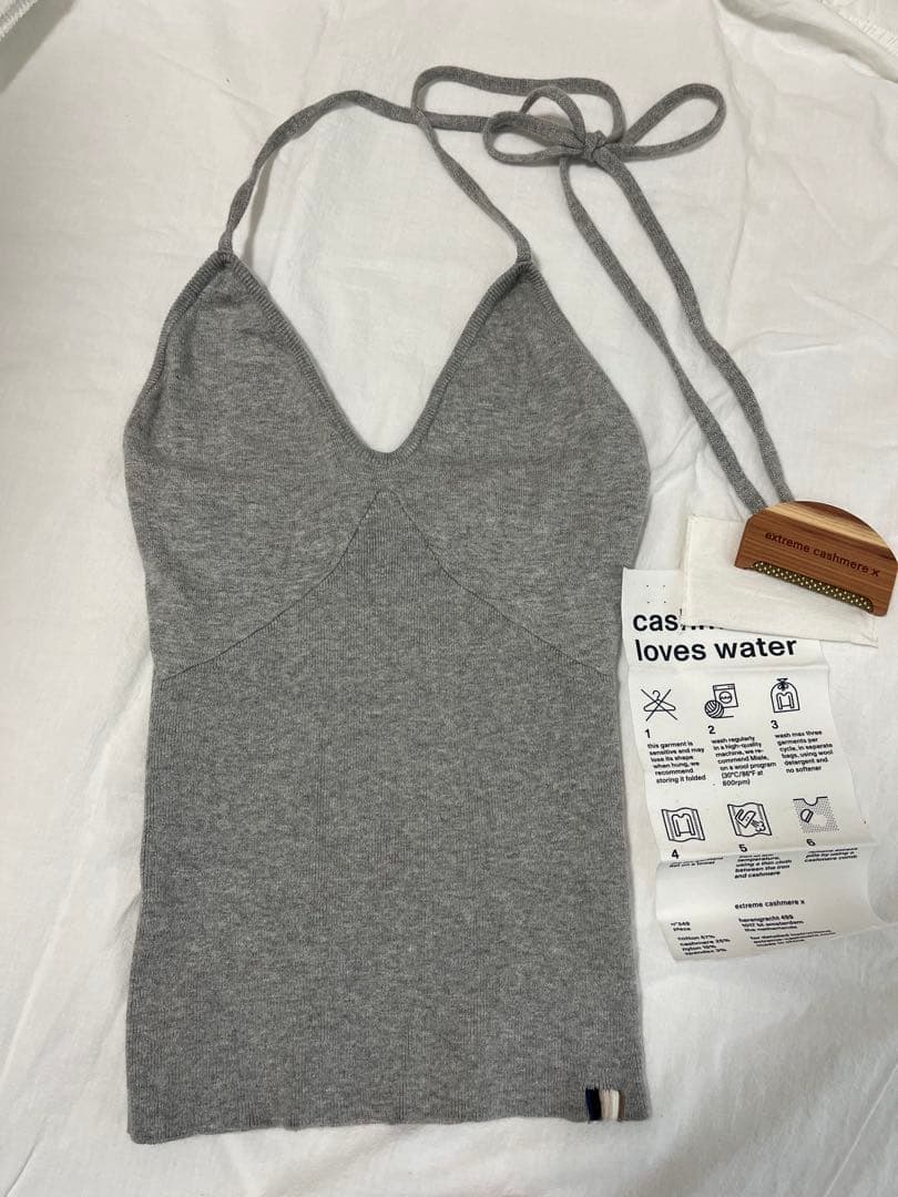 extreme cashmere トップス