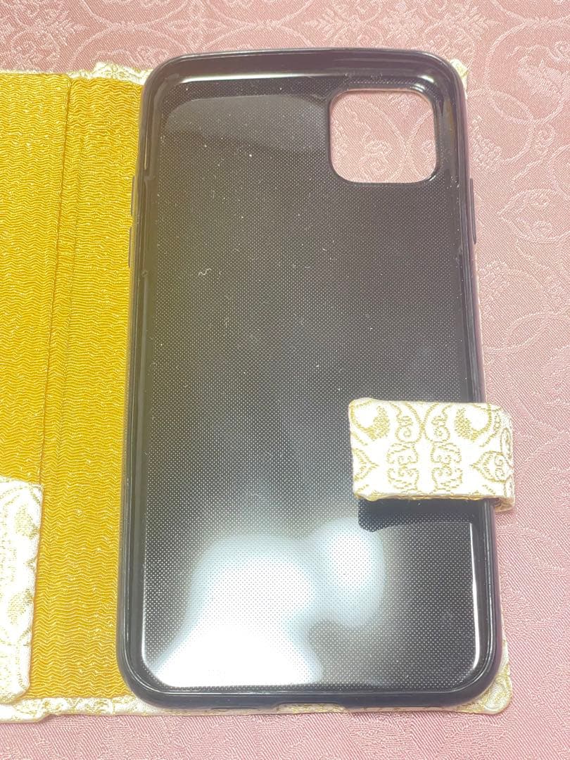 A未使用保管品龍村美術織物葡萄唐草文錦白金+黄金iPhone11ProMax用