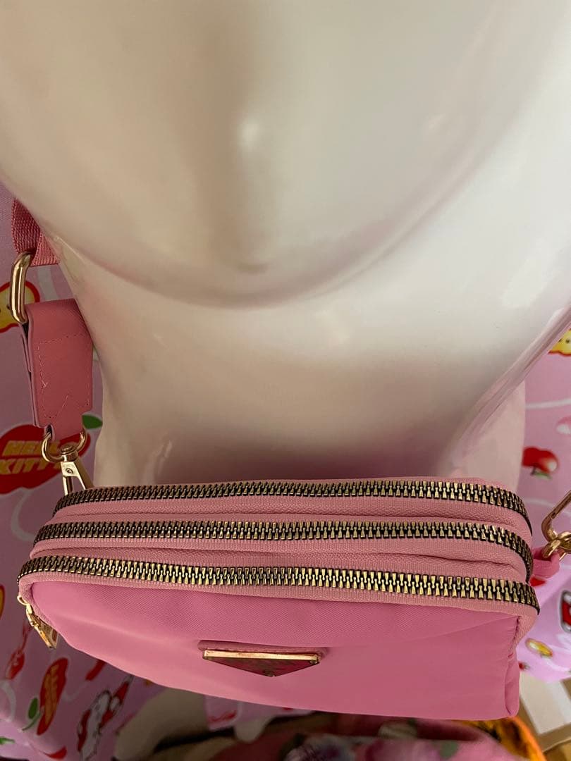 PRADA ピンク ショルダーバッグ