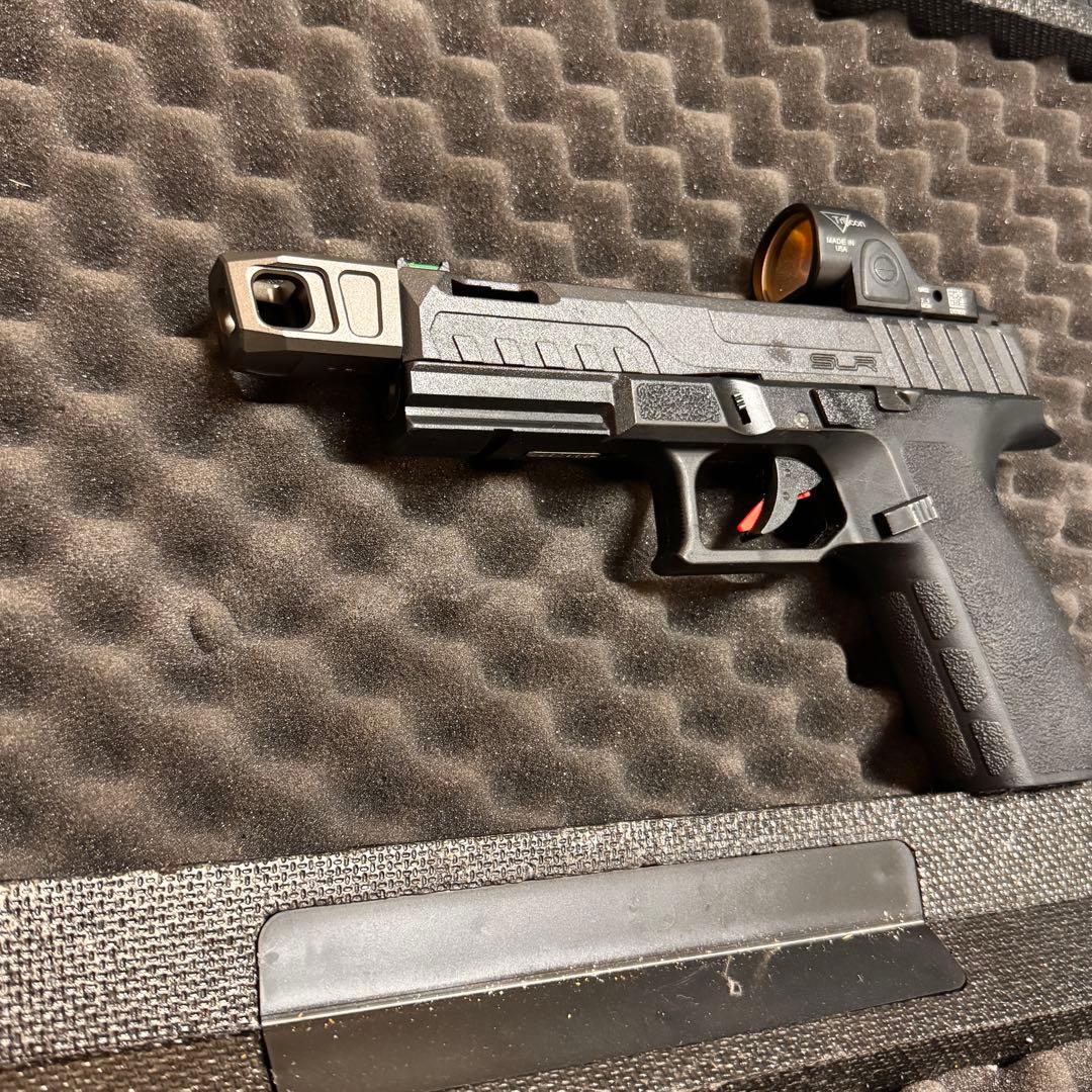 【お正月セール1/4まで】Carbon8 STRIKER NEUN9