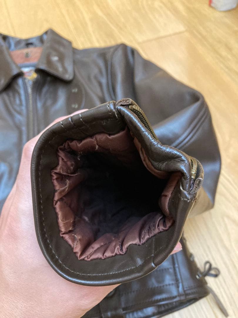 ハーレーダビッドソン　ホースハイド　シングルライダース　トラッカー　ファー付き