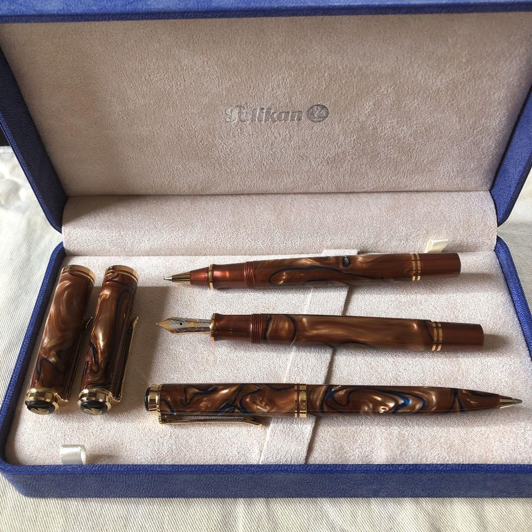 ペリカン　グランプラス　万年筆　ローラーボール　ボールペンのセット販売