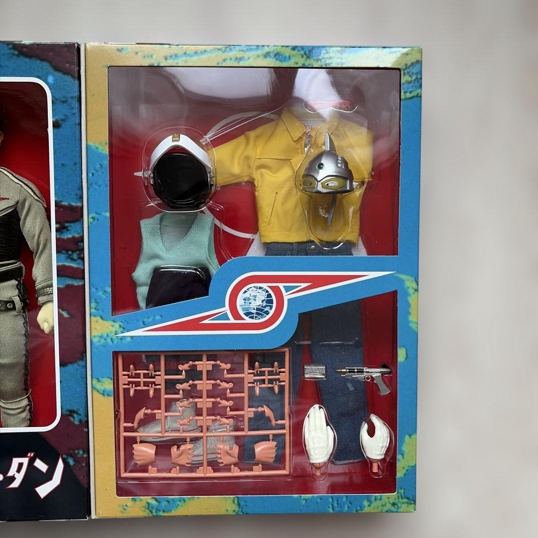 ウルトラセブン生誕35周年記念　モロボシ・ダン 森次晃嗣　直筆サインフィギュア