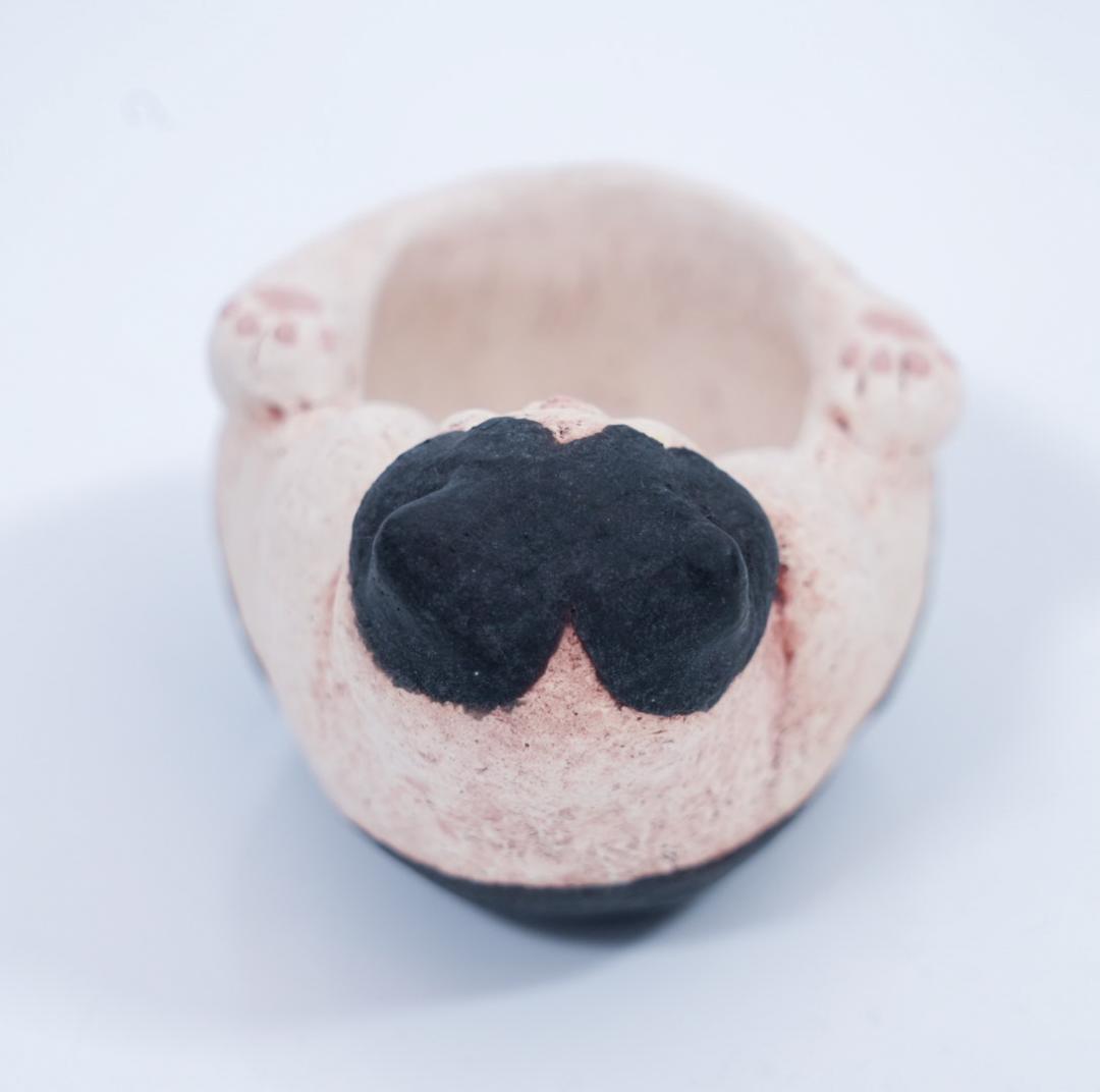 白亜器★猫口（にょこ）ハチワレ猫　ぐい吞み／小鉢★作家物・一点物・希少