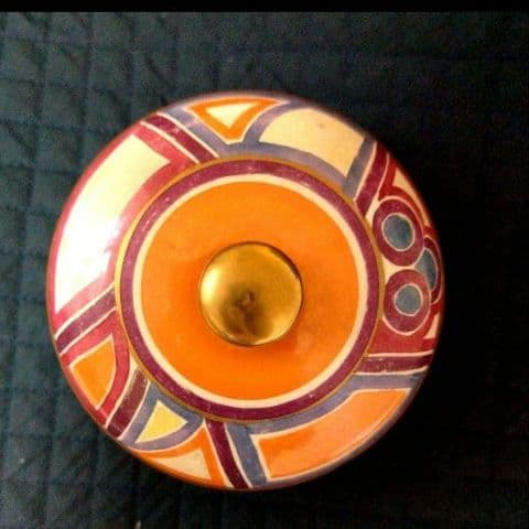 スージークーパー、グロリアラスターの蓋付きポット、約100年前の作製