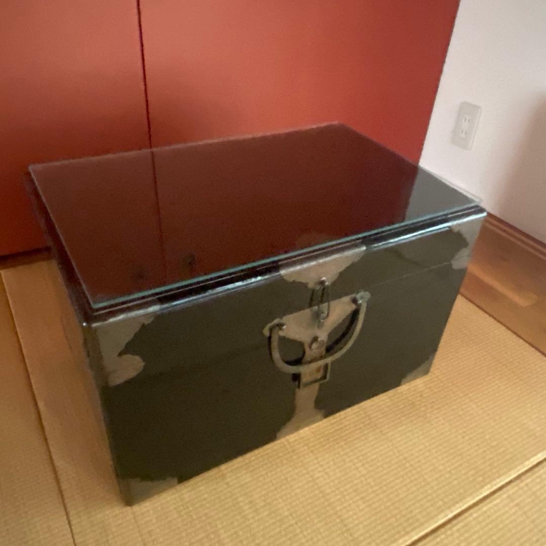 真鍮・銅の挟み箱　衣裳箱　黒色　お値下げ
