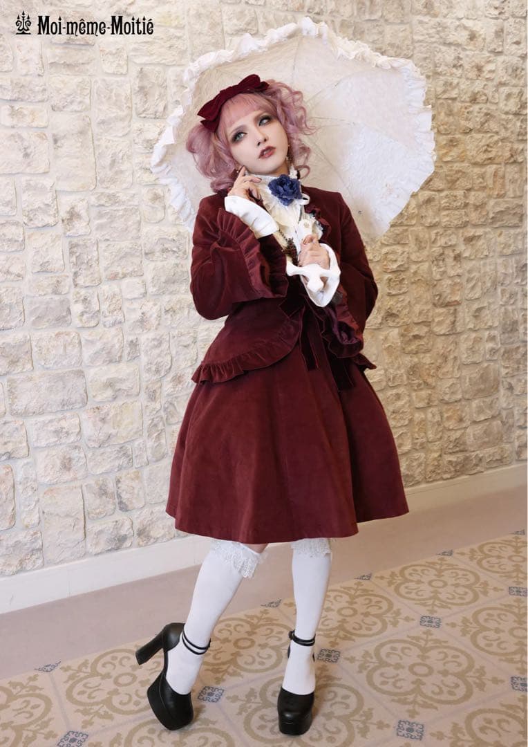 モワティエ　別珍袖フレアージャケット、別珍ハイウエストスカート