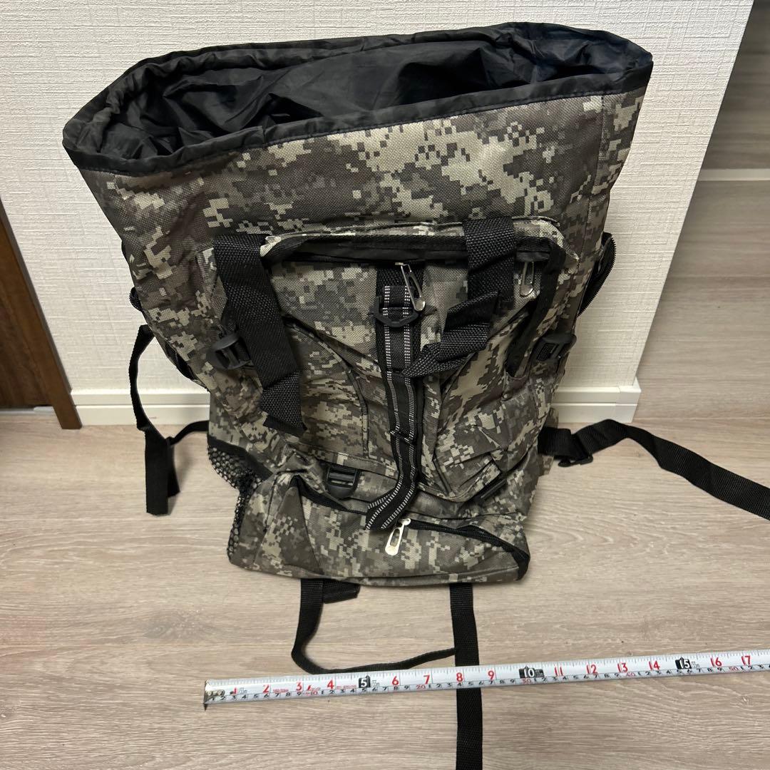 【値下げ！】【新品未使用、送料無料】迷彩ミリタリーリュック　グレー　約70cm