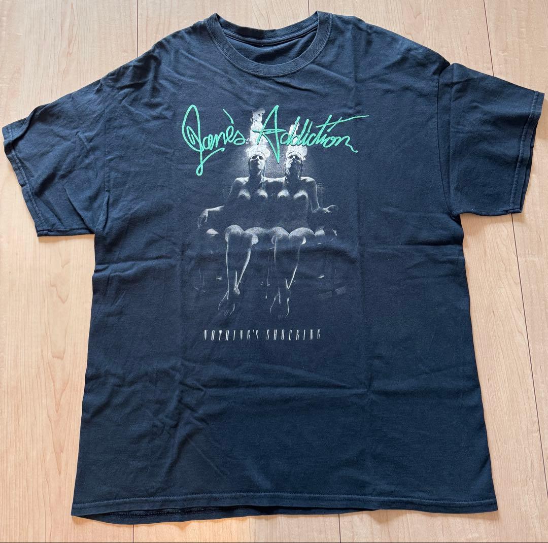 Jane's Addiction Nothing's Shocking Tシャツ