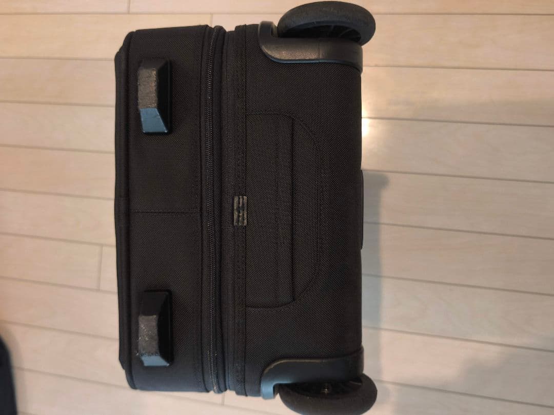 TUMI/ALPHA3/インターナショナル・エクスパンダブル2輪35㍑機内持込