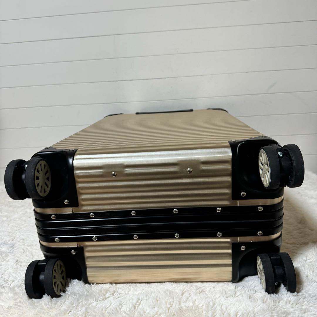 未使用品✨LANZZO ランツォ　スーツケース　Norman ゴールド　アルミ