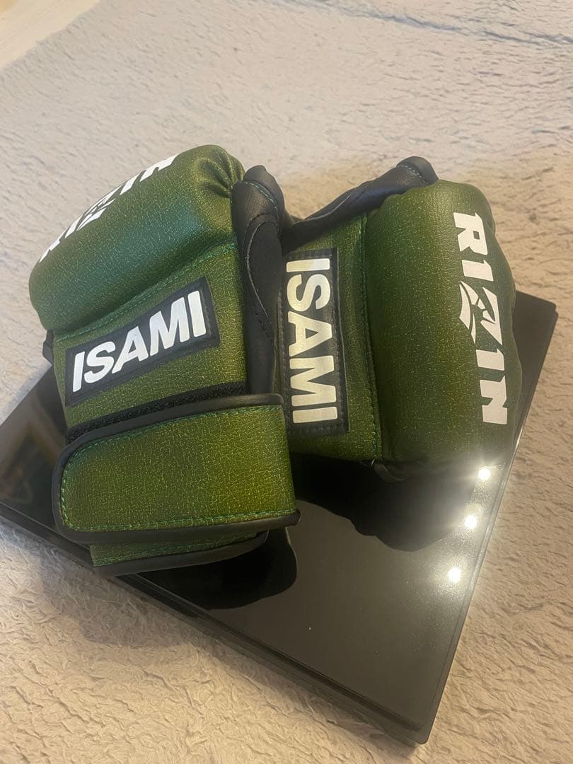 【美品】ISAMI RIZIN ボクシンググローブ オリーブグリーン