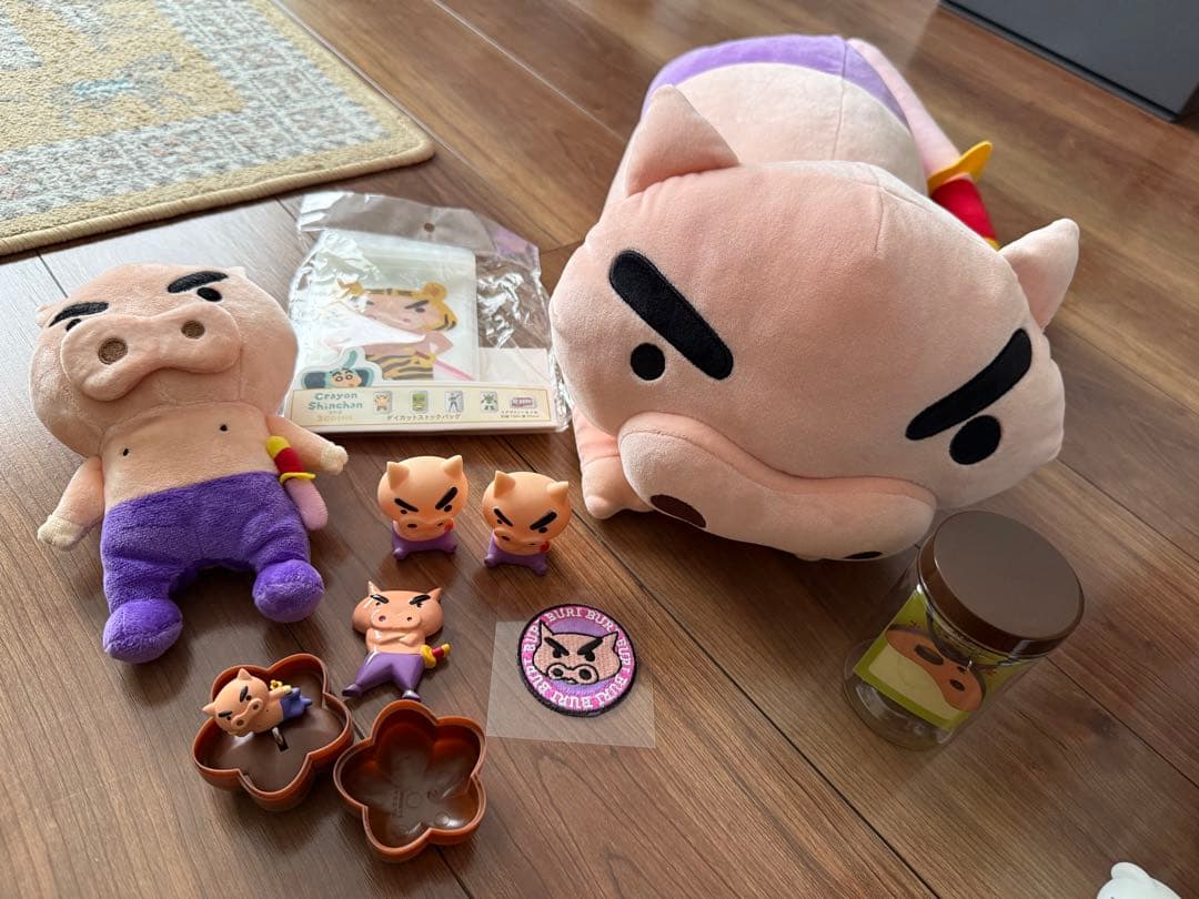 クレヨンしんちゃん フィギュアと雑貨セット　まとめ売り