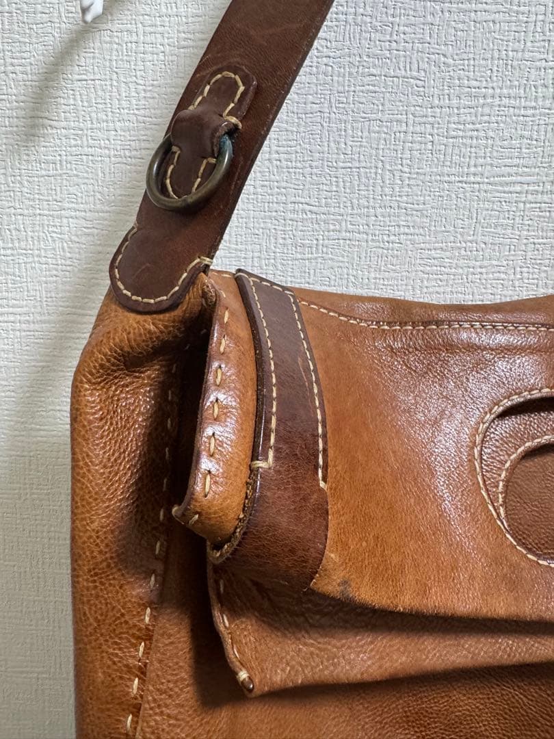 エンリーべグリンショルダーバック