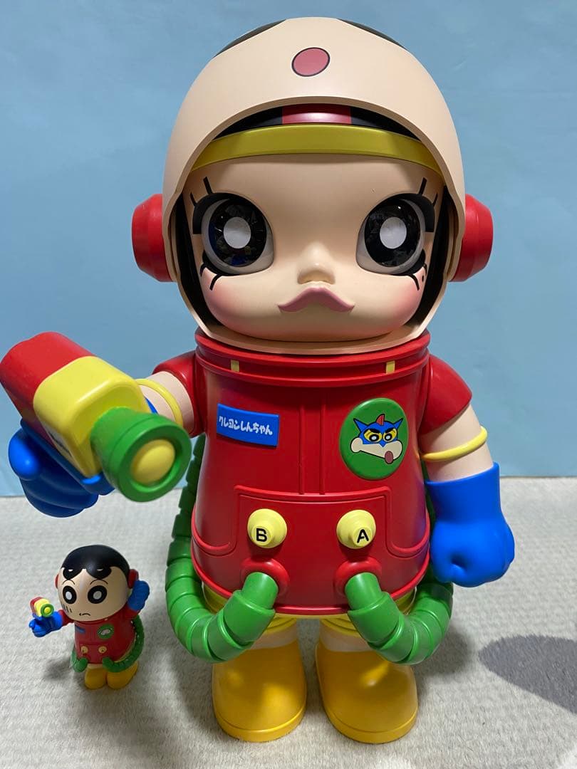 POPMART MEGA SPACE MOLLY 400% クレヨンしんちゃん