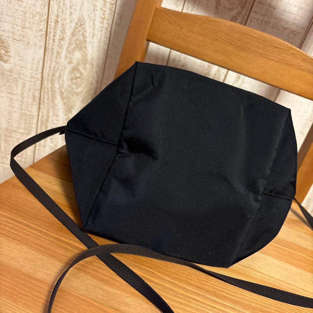 しょうこ　　エルベシャプリエビッグポシェットブラック　ブラウン