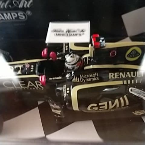 ミニチャンプスロータスF1E20K.ライコネンアブダビGP優勝モデル