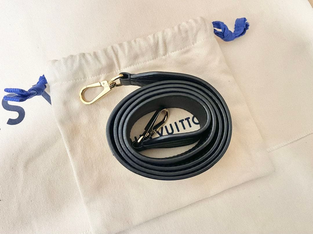 ルイヴィトン ショルダーストラップ ブラック ゴールド
