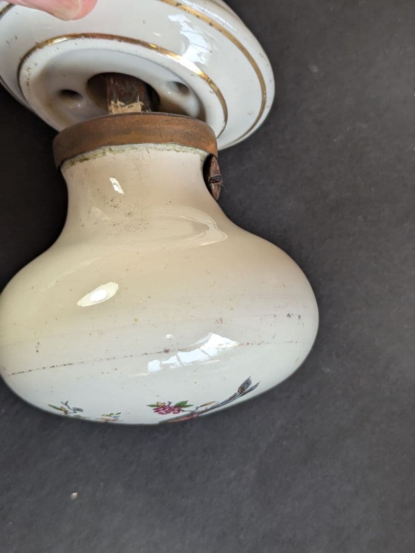 イギリス アンティーク 建材 ドアパーツ 陶器製 ドアノブ 握り玉 孔雀