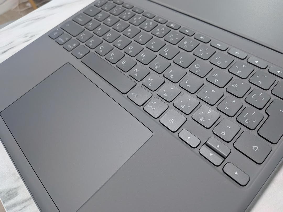 【美品】Combo Touch（iPad Air 13インチ M2用）