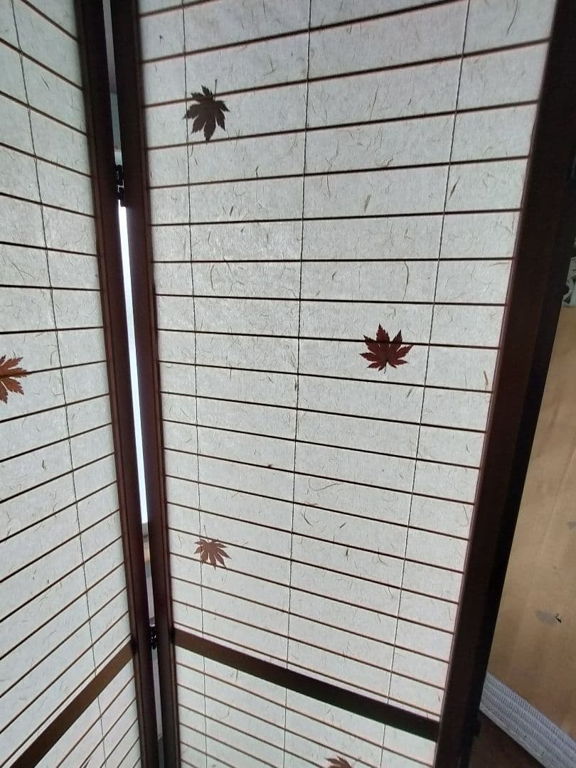 ayaka　紅葉模様の和紙パーテーション