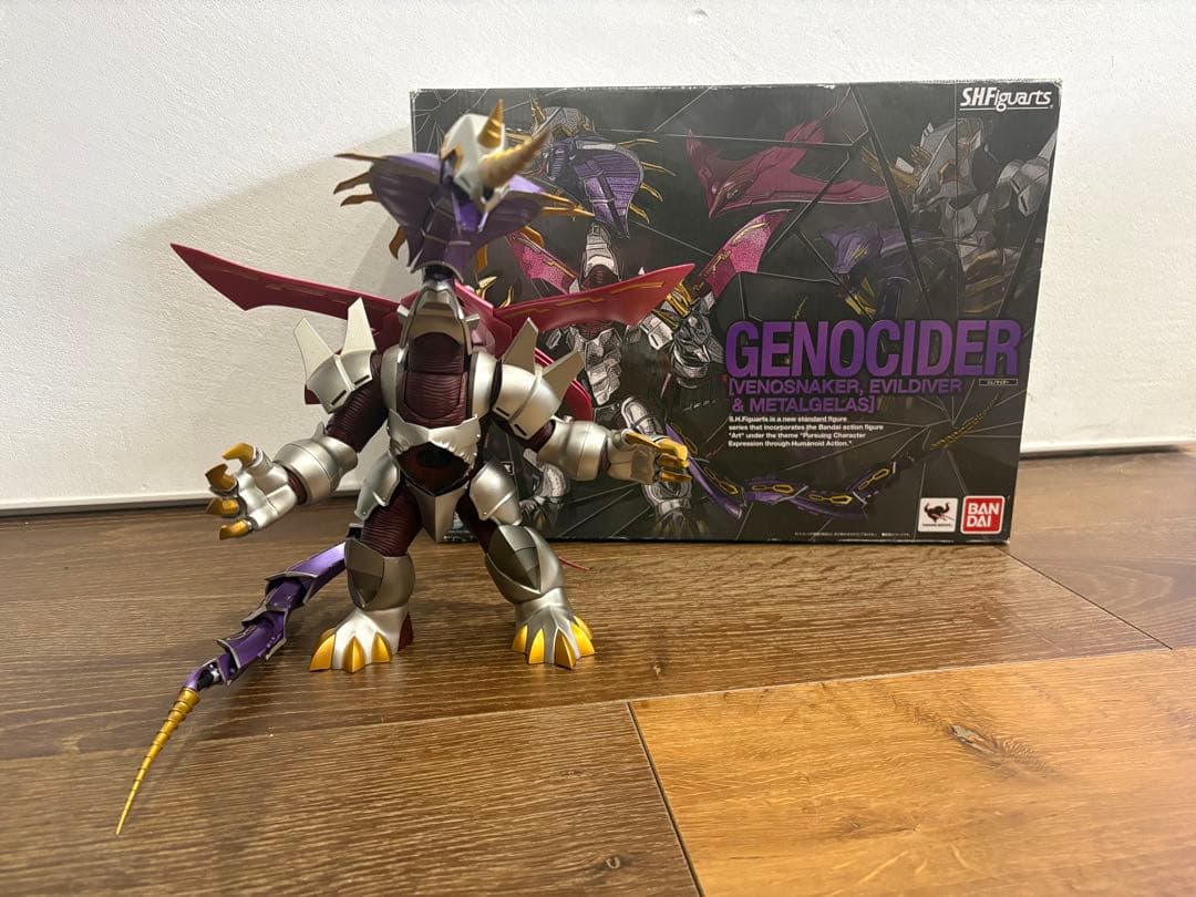 【説明必読】S.H.Figuarts ジェノサイダー　仮面ライダー龍騎