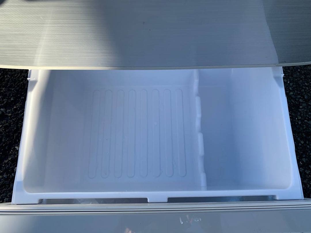 ①✅SHARPノンフロン冷凍冷蔵庫✅ ✅SJ-ES26Y-S✅送料設置無料