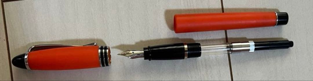 未使用　アウロラ　イプシロン　サテン　万年筆