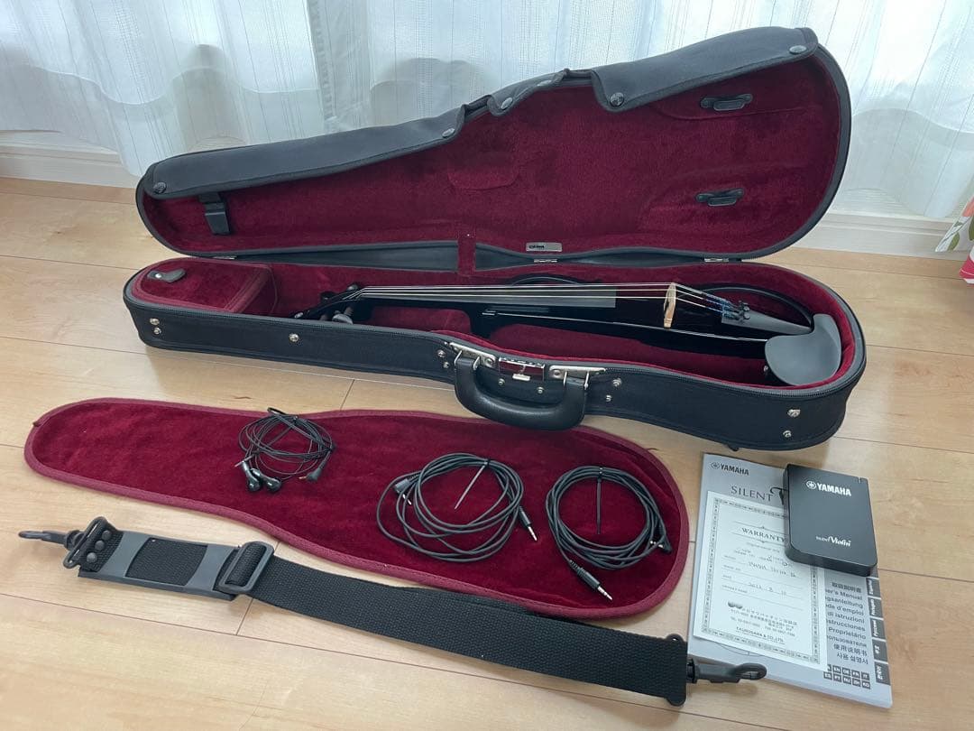 ヤマハ　サイレントバイオリンYSV104、GEWAケース付