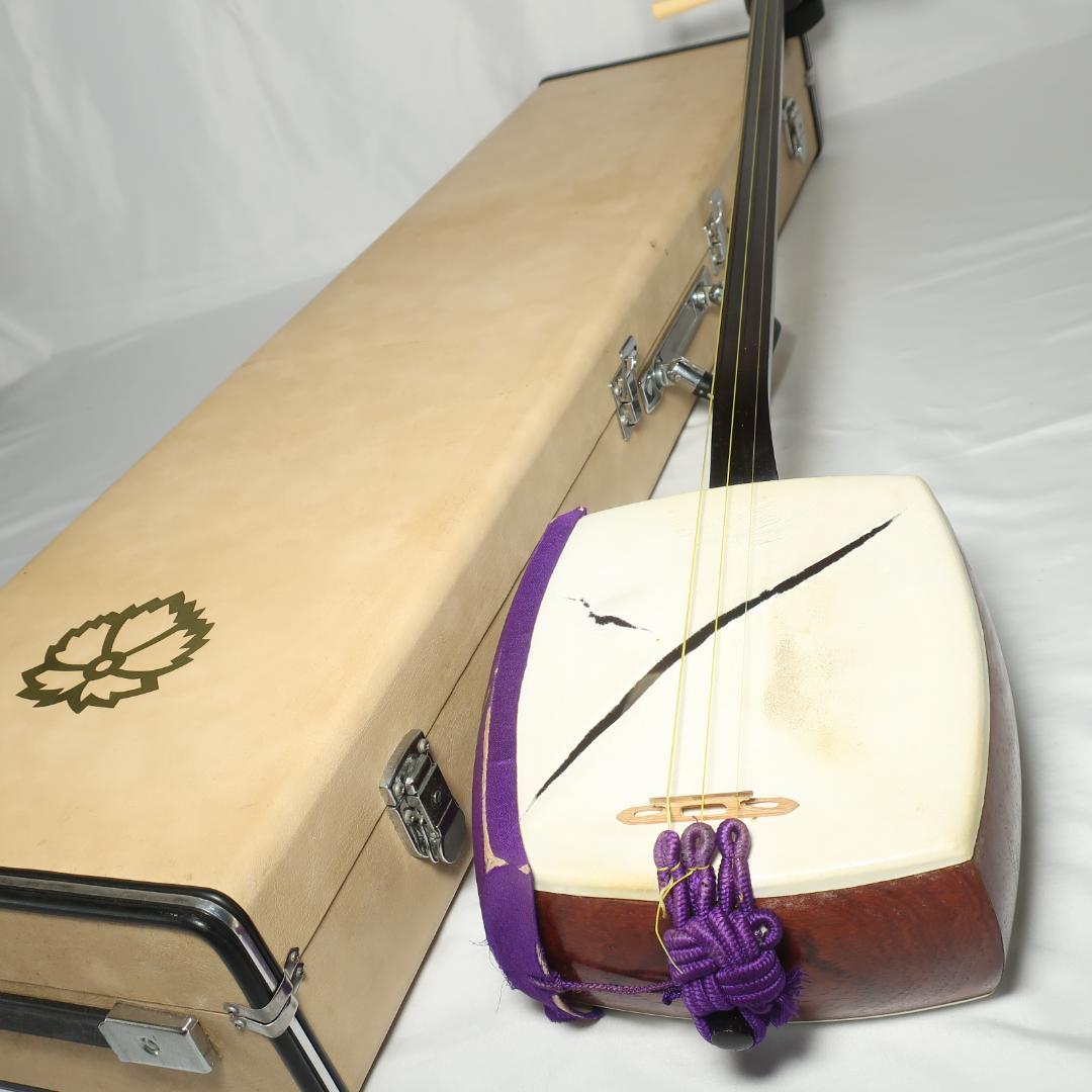 三味線 紅木 細棹 撥 予備弦 ハードケース付 和楽器