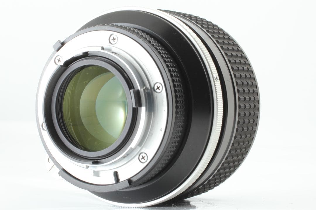Nikon Ai-s Nikkor 85mm f/1.4 レンズ