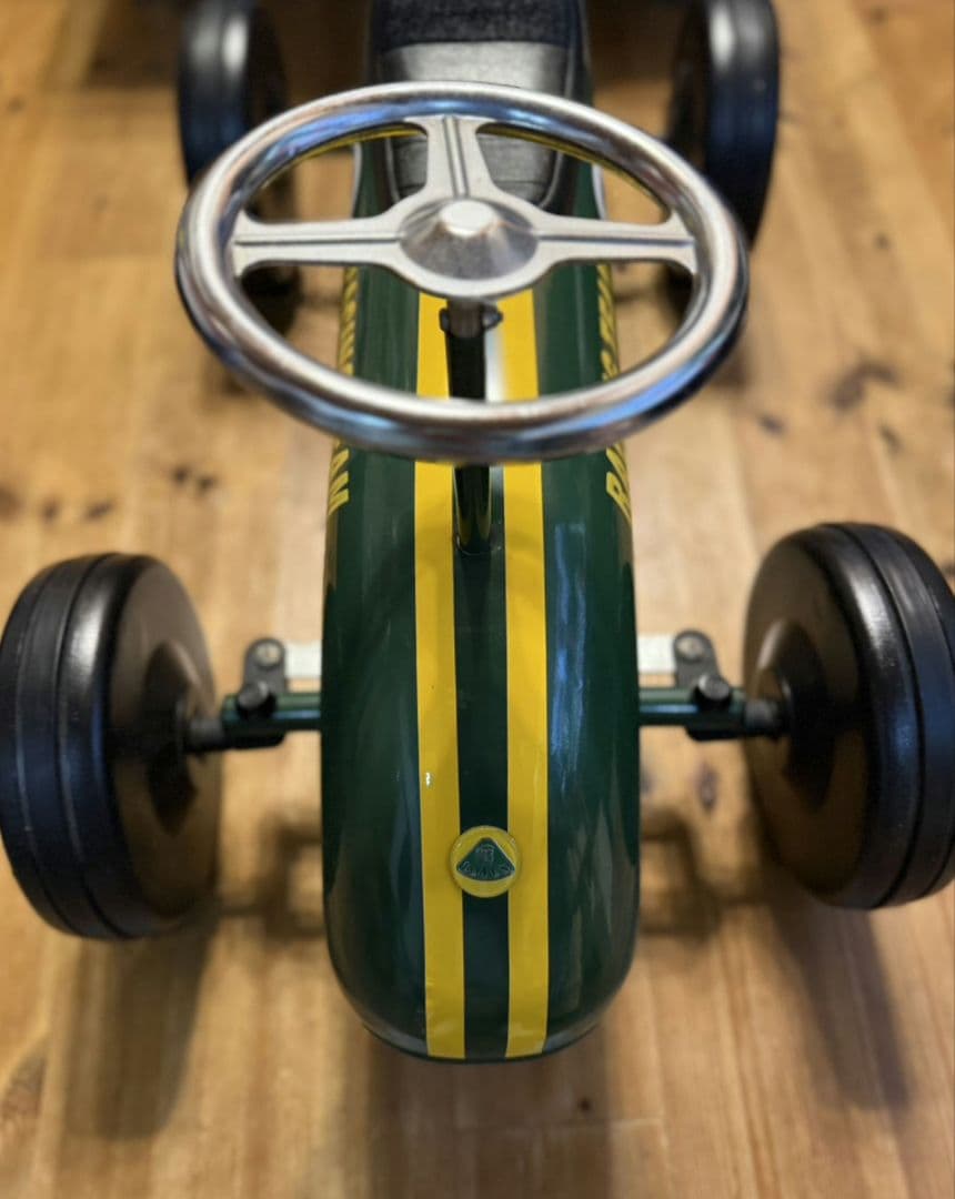 アルタバーク V8レトロレーサー