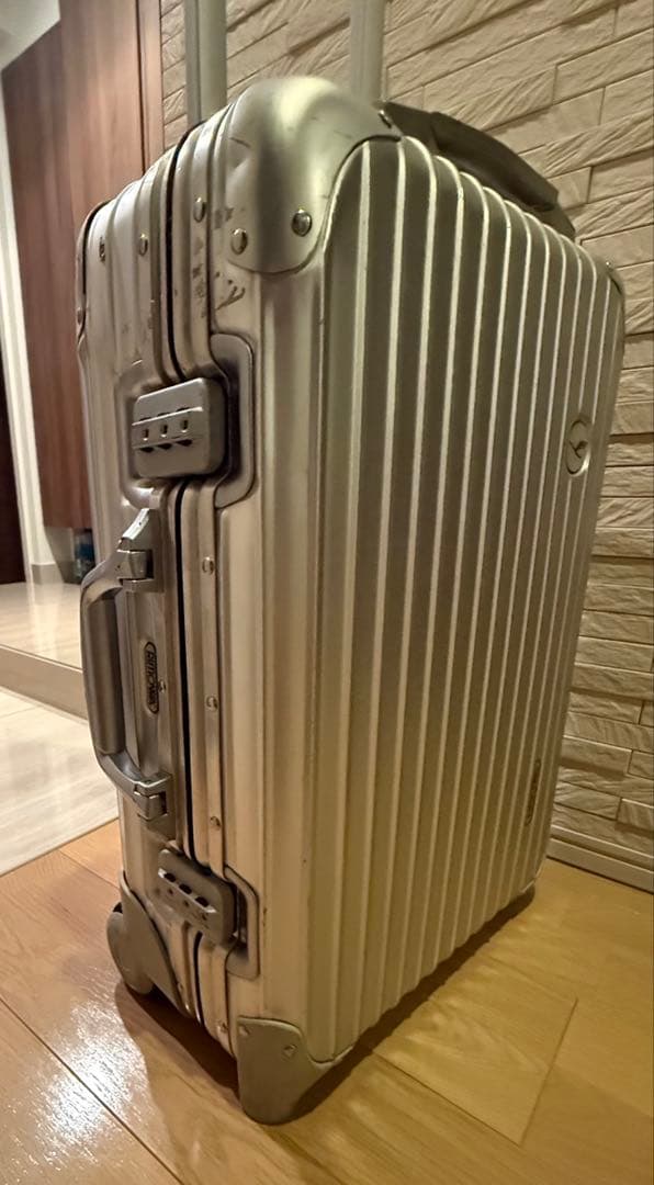 リモワ 919.52『Lufthansa』 廃盤2輪 キャビン・トロリー 35L