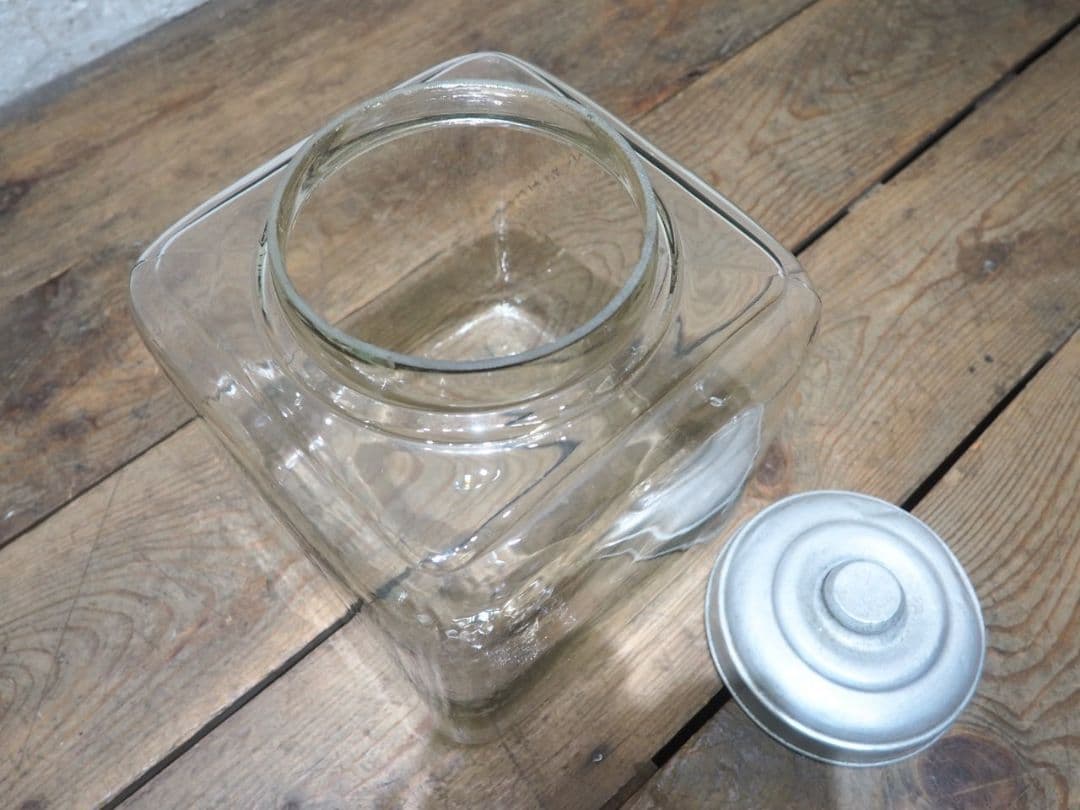 1204 レトロなガラス瓶　駄菓子屋　ガラスケース　ヴィンテージ　アンティーク