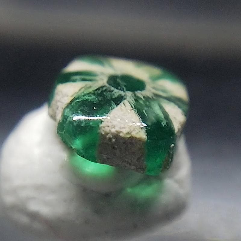 272 トラピッチェエメラルド コロンビア