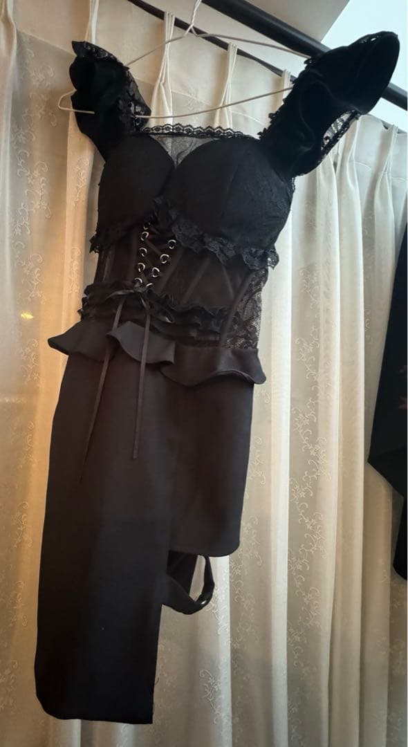 Misaki Kirara×ROBE de FLEURSコラボミニドレス