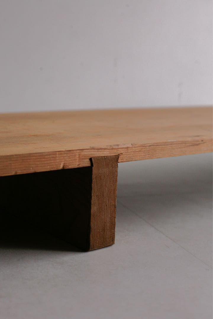 裁ち台　展示台　飾り棚　杉材　古材　無垢材　ローボード　店舗什器　古家具　古道具