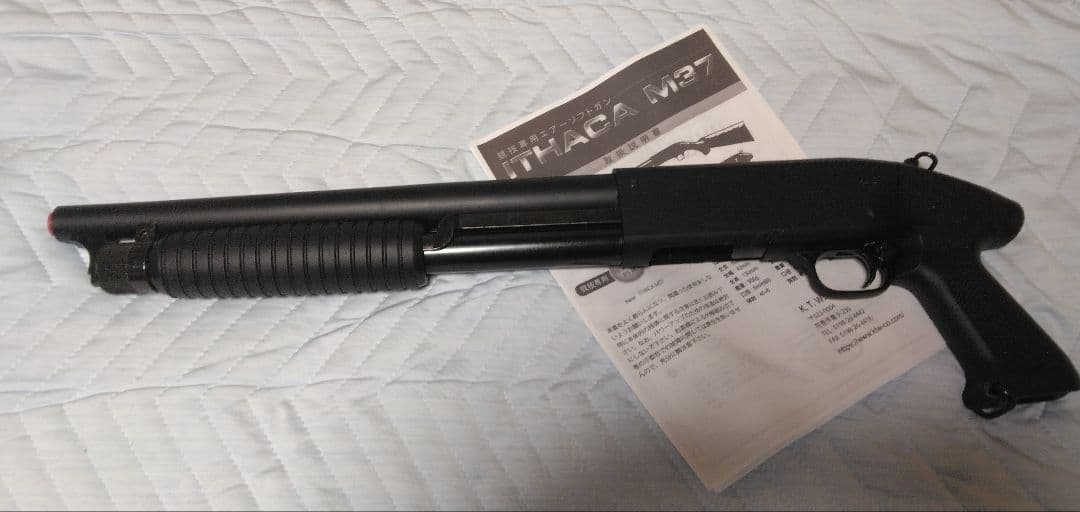 KTW イサカ M37 ポリスタイプ エアソフトガン＆オマケのガスガン